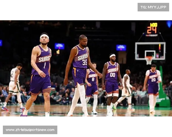 布克领衔菲尼克斯太阳队奋勇向前 力争季后赛突破与总冠军荣耀 布克领衔菲尼克斯太阳队奋勇向前 力争季后赛突破与总冠军荣耀